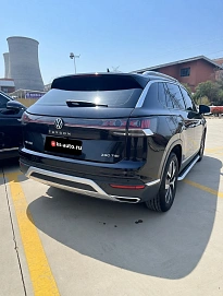 Volkswagen Tayron, 2023г., передний привод, робот