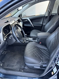 Toyota RAV4, 2018г, передний привод, вариатор