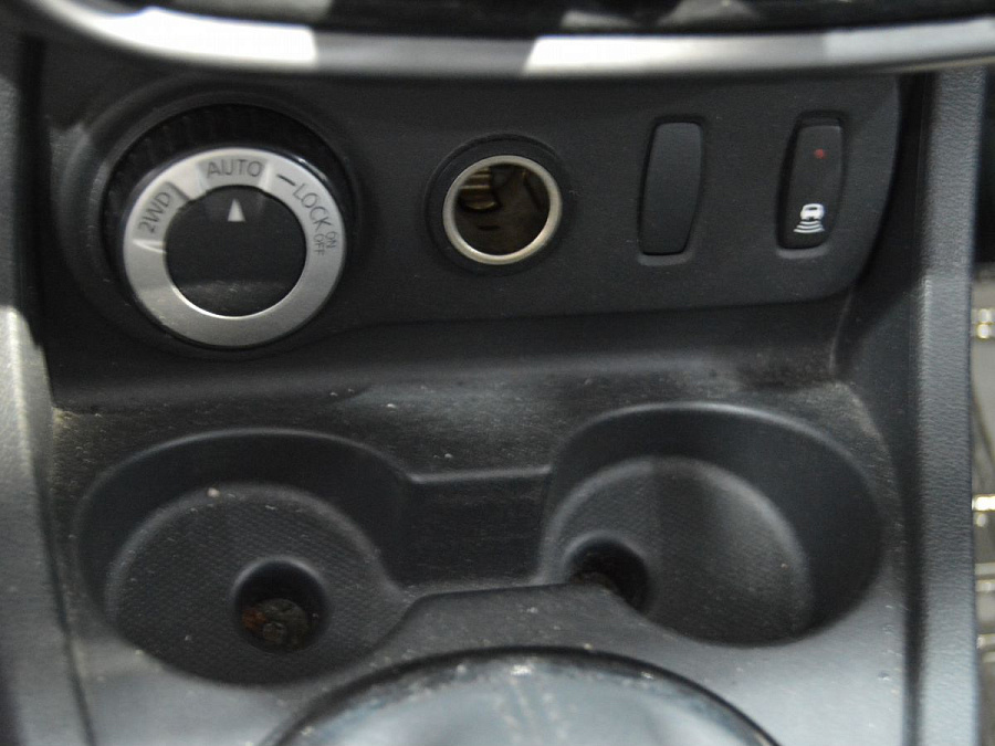 Renault Duster, 2012г., передний привод, механика