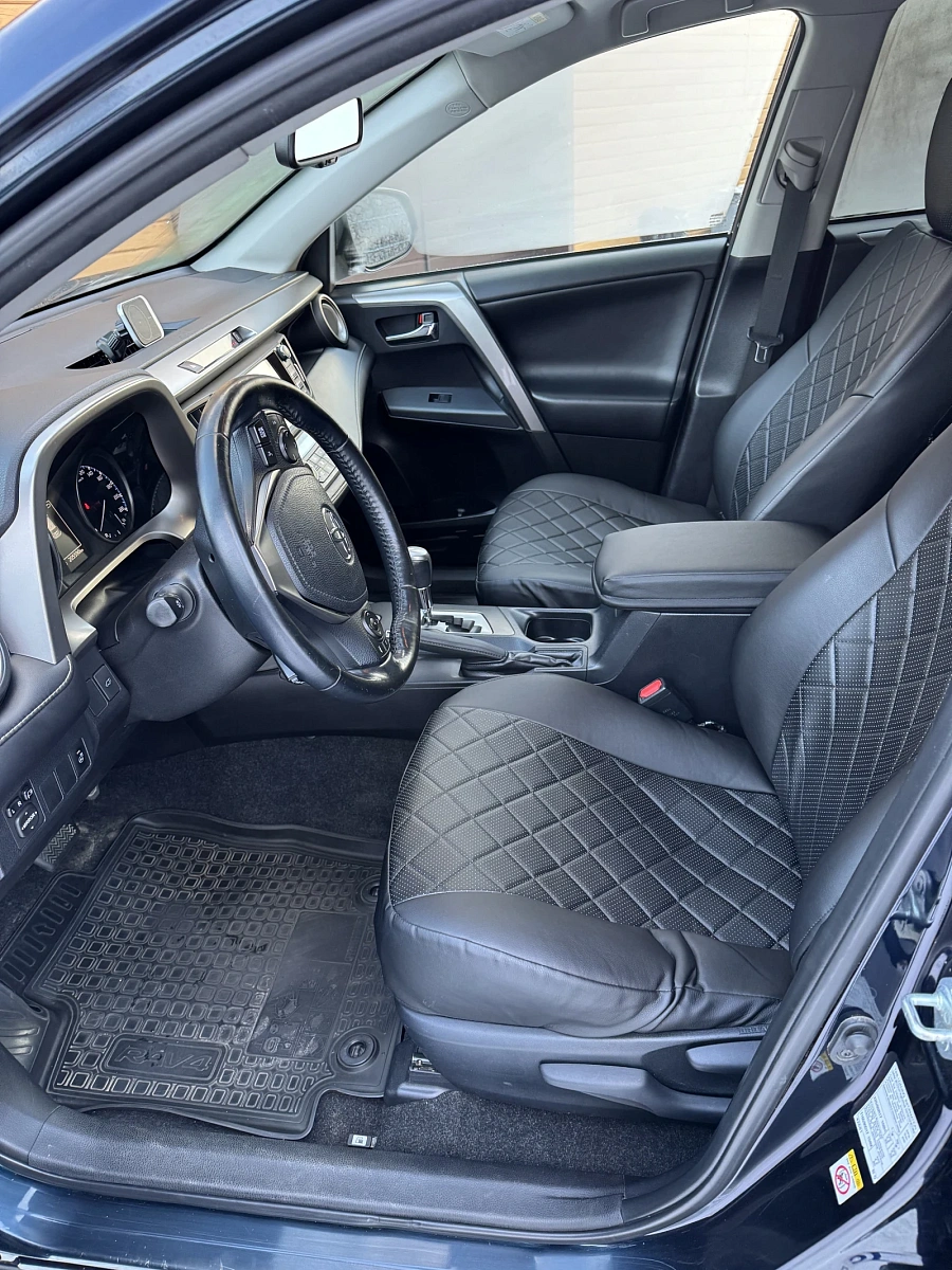 Toyota RAV4, 2018г., передний привод, вариатор