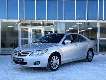 Toyota Camry, 2010г, передний привод, автомат