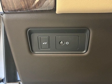 Land Rover Range Rover Sport, 2021г, передний привод, автомат