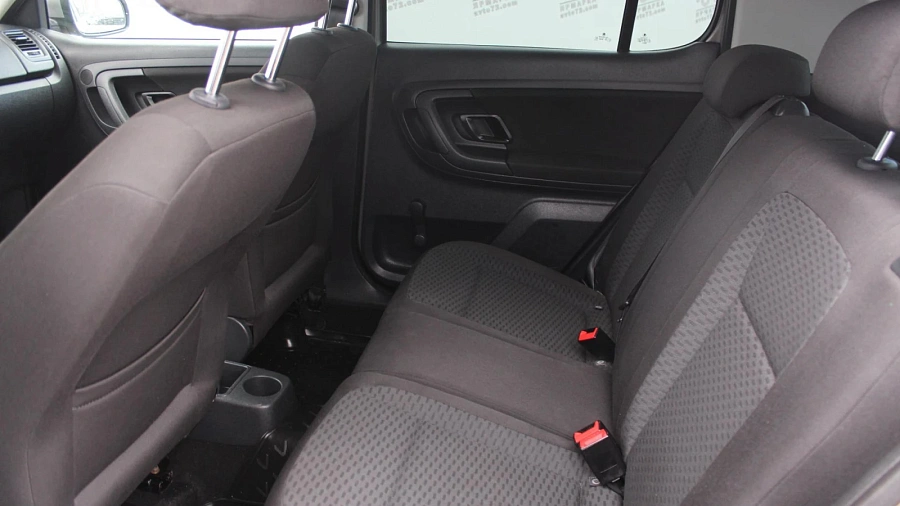 Skoda Fabia, 2011г., передний привод, механика