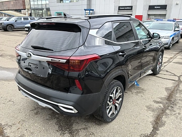 Kia Seltos, 2021г, передний привод, вариатор