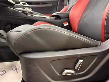 Geely Coolray, 2024г, передний привод, робот