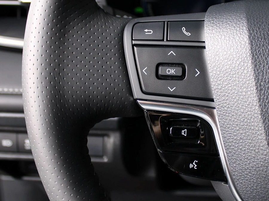 Toyota Camry, 2026г., передний привод, вариатор