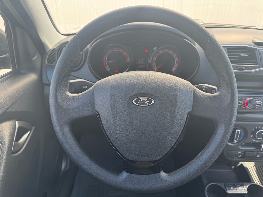 Lada (ВАЗ) , 2023г., передний привод, механика