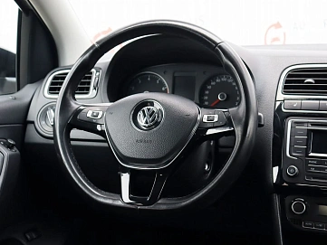 Volkswagen Polo, 2017г, передний привод, автомат