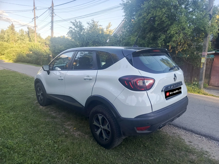 Renault Kaptur, 2021г., передний привод, вариатор