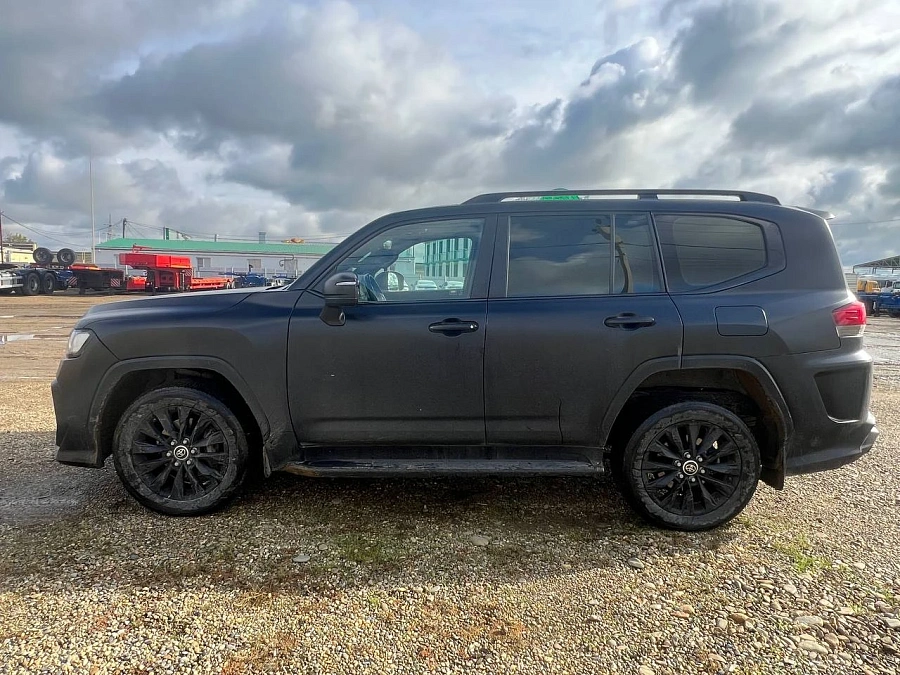 Toyota Land Cruiser, 2023г., полный привод, автомат