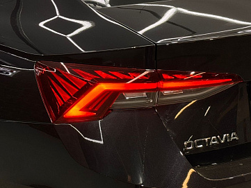 Skoda Octavia, 2024г, передний привод, робот
