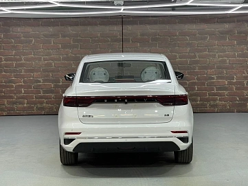Geely Emgrand, 2024г