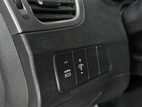 Hyundai Avante, 2011г, передний привод, автомат