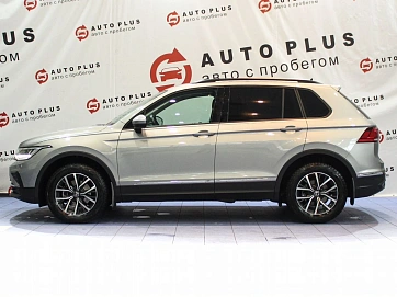 Volkswagen Tiguan, 2021г, передний привод, робот