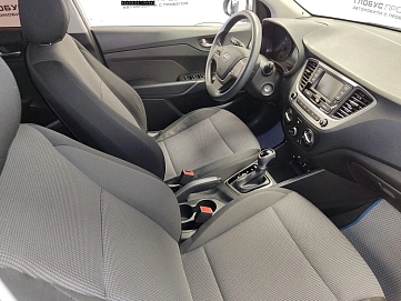 Hyundai Solaris, 2018г, передний привод, автомат