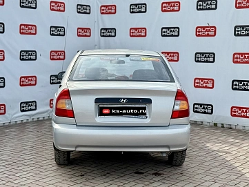 Hyundai Accent, 2010г., передний привод, механика