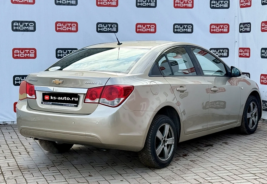 Chevrolet Cruze, 2011г., передний привод, автомат