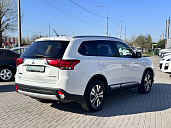Mitsubishi Outlander, 2015г., полный привод, вариатор