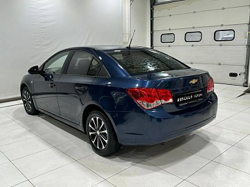 Chevrolet Cruze, 2010г, передний привод, механика