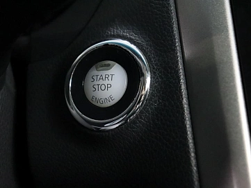 Nissan Altima, 2015г, передний привод, вариатор