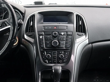 Opel Astra, 2012г, передний привод, автомат