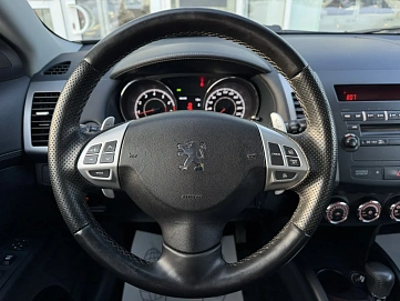 Peugeot 4007, 2011г, полный привод, вариатор