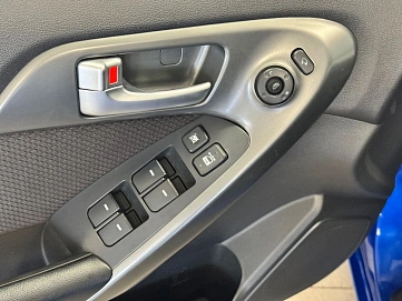 Kia Cerato, 2011г, передний привод, механика