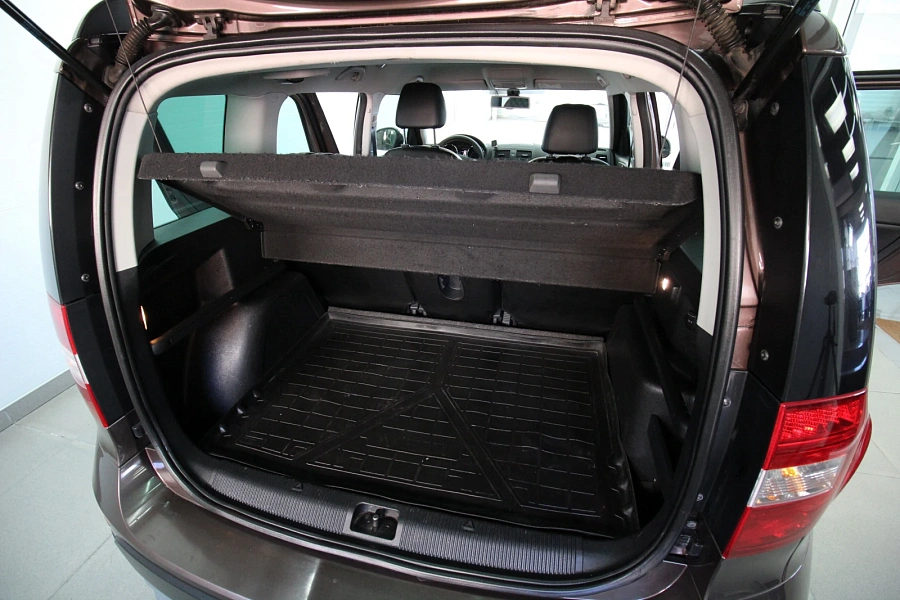 Skoda Yeti, 2015г., передний привод, робот