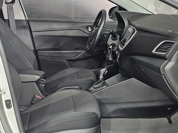 Hyundai Solaris, 2017г, передний привод, автомат