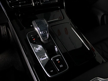 GAC M8, 2023г., передний привод, автомат