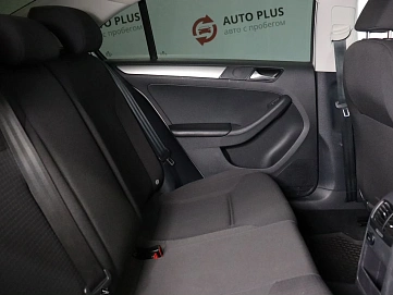 Volkswagen Jetta, 2015г, передний привод, робот