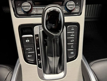 Geely Atlas, 2019г, передний привод, автомат