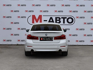 BMW 5 серии, 2018г., задний привод, автомат