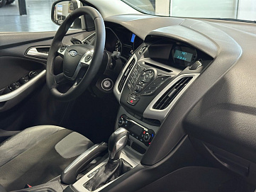 Ford Focus, 2012г, передний привод, робот