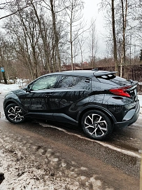 Toyota C-HR, 2020г, передний привод, вариатор