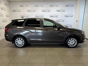 Lada (ВАЗ) Vesta, 2019г, передний привод, механика