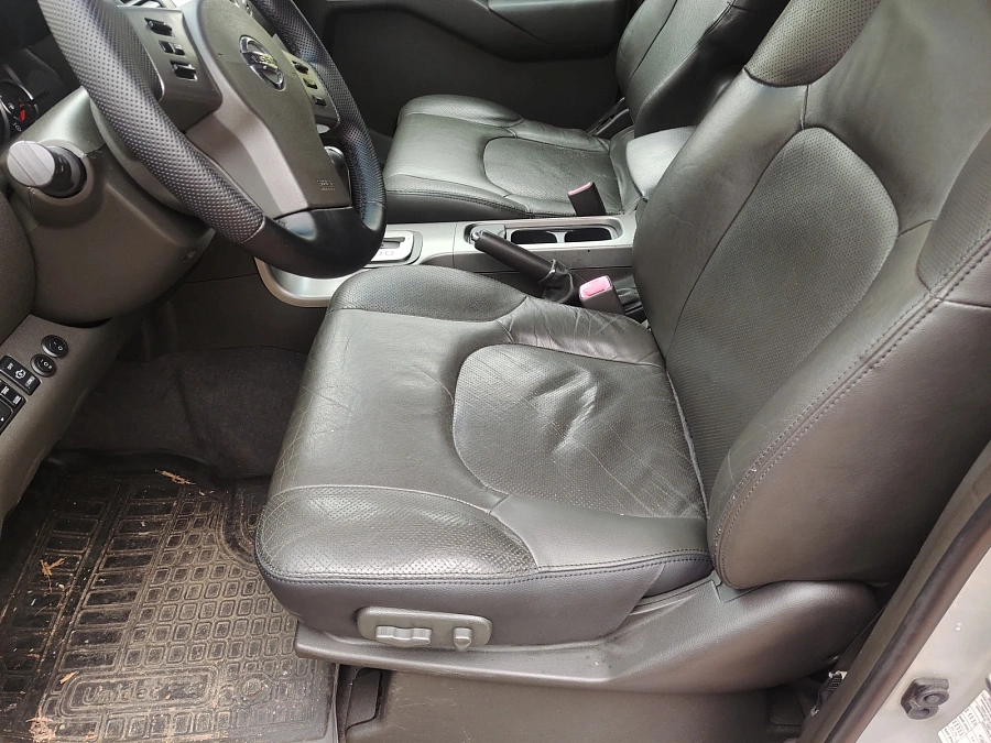 Nissan Pathfinder, 2005г., полный привод, автомат