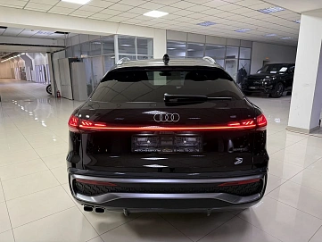 Audi Q5 Sportback, 2025г, полный привод, робот