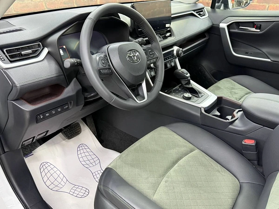 Toyota RAV4, 2025г., полный привод, вариатор