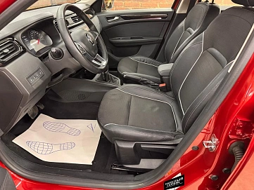 Renault Arkana, 2019г, передний привод, вариатор