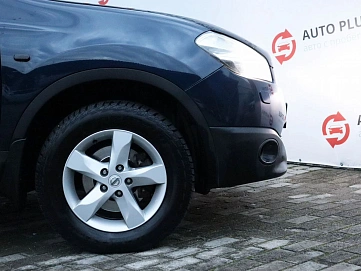 Nissan Qashqai, 2011г, передний привод, вариатор