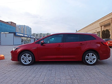 Toyota Corolla, 2019г, передний привод, вариатор