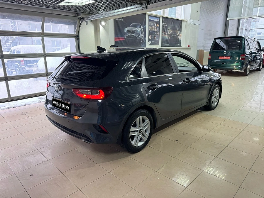 Kia Ceed, 2018г., передний привод, робот