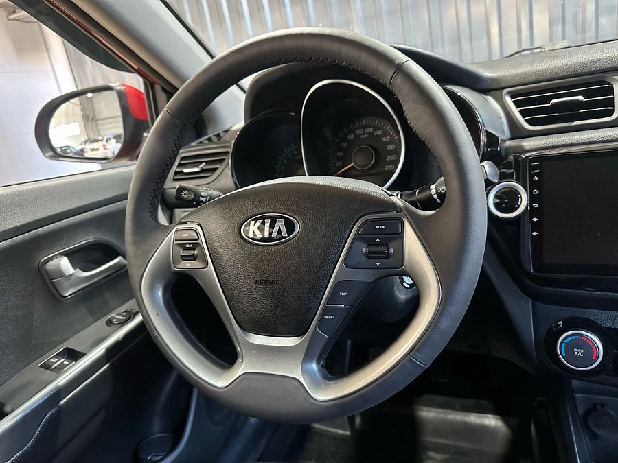 Kia Rio, 2015г., передний привод, механика