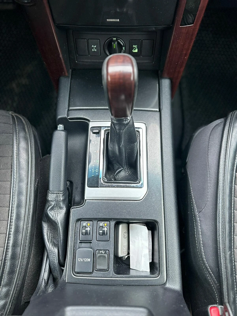 Toyota Land Cruiser Prado, 2014г.