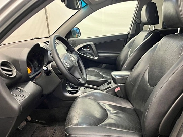 Toyota RAV4, 2010г, полный привод, автомат