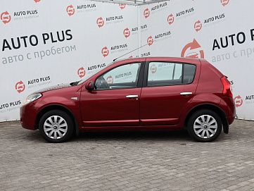 Renault Sandero, 2011г, передний привод, механика