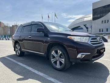 Toyota Highlander, 2012г, полный привод, автомат