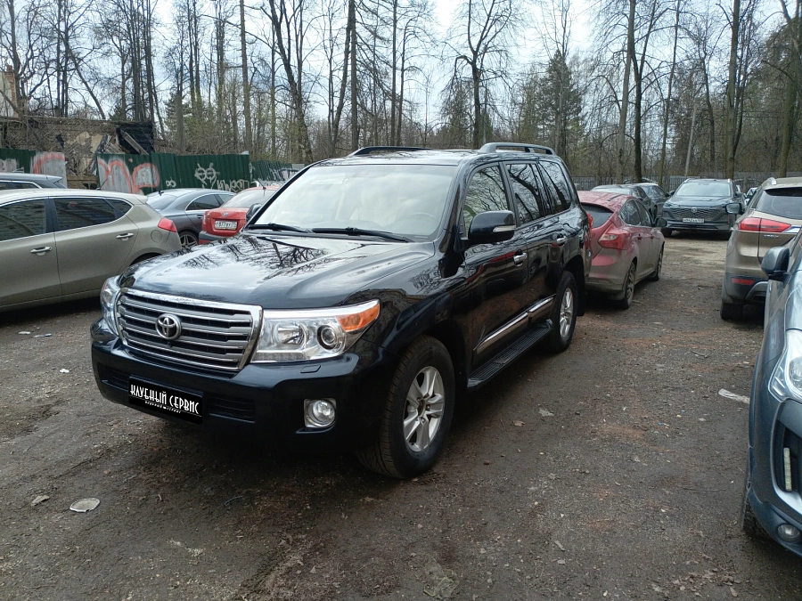 Toyota Land Cruiser, 2015г., полный привод, автомат