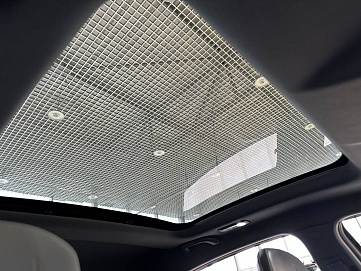 Changan UNI-V, 2023г, передний привод, робот